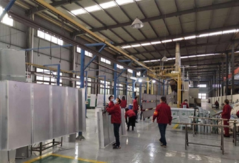 铝单板喷涂车间